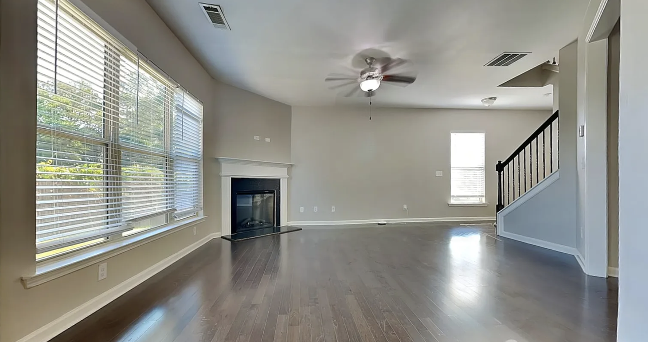 1568 Charcoal Ives Rd - Photo 4 of 13