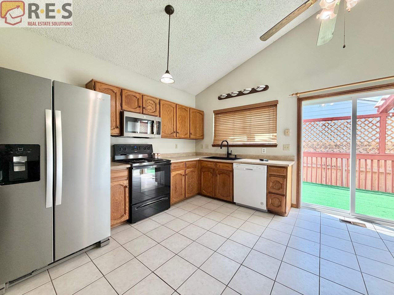 9393 W Wagon Trail Cir - Photo 2 of 17