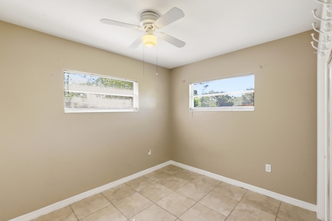 1107 Jamela Dr - Photo 7 of 15