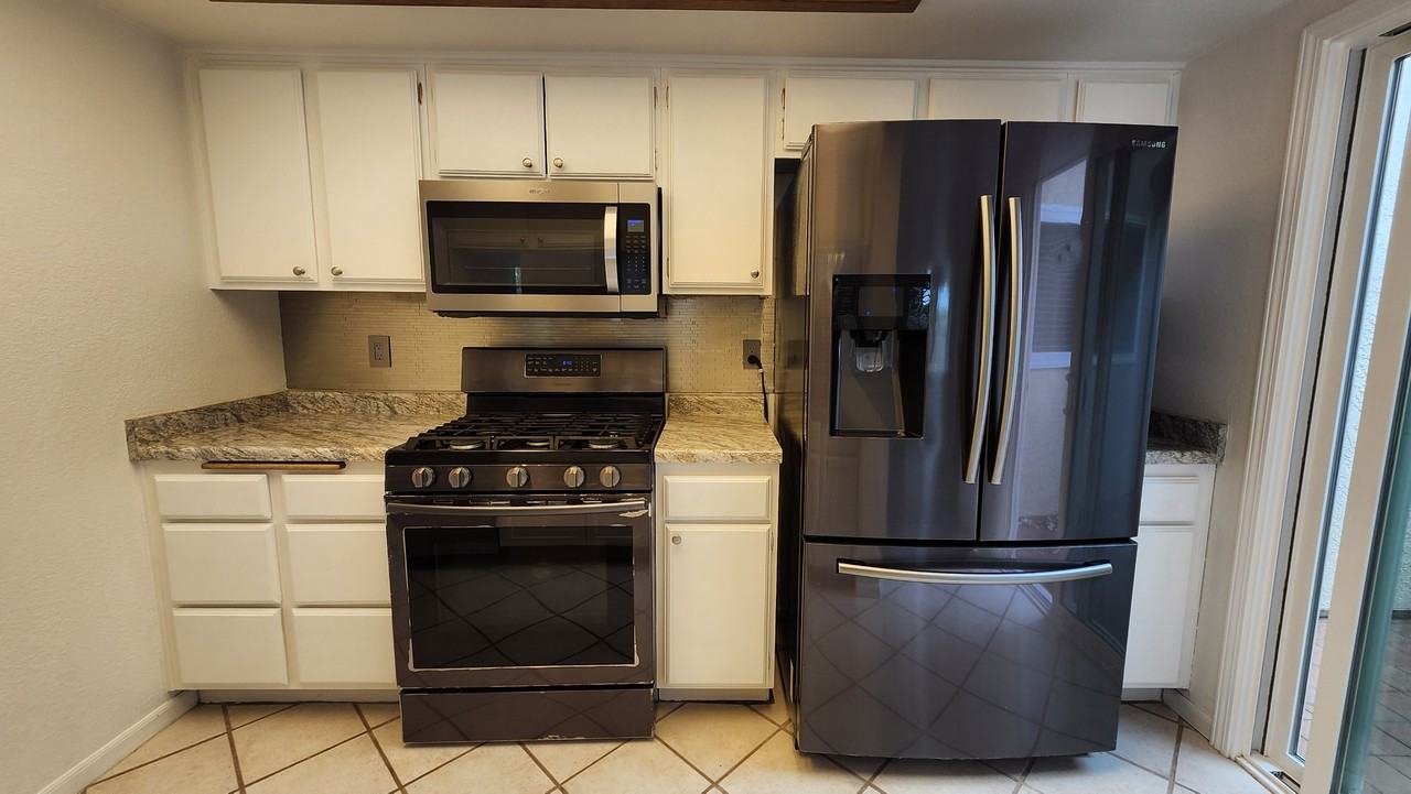 1025 Rock Rose Ln - Photo 4 of 13