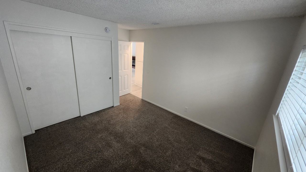 1025 Rock Rose Ln - Photo 7 of 13