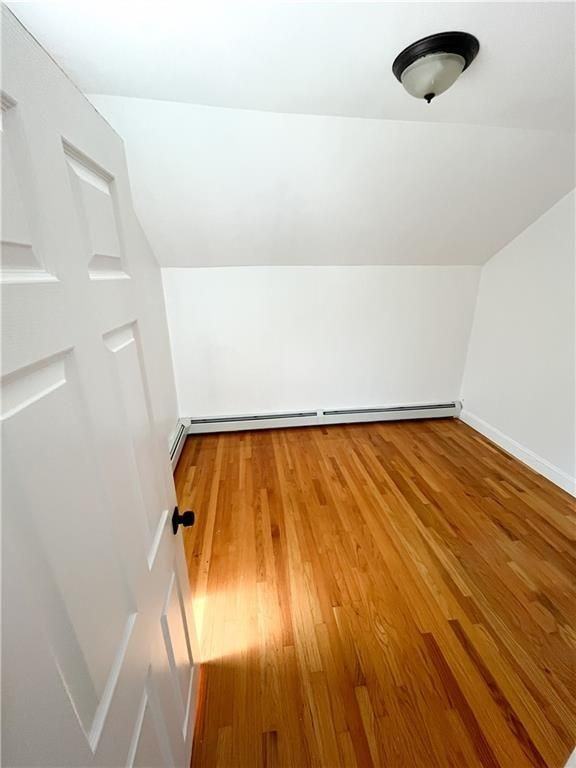 114 Warren Ave - Photo 3 of 9