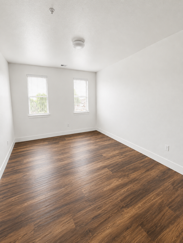 15274 W 64th Ln - Photo 4 of 13