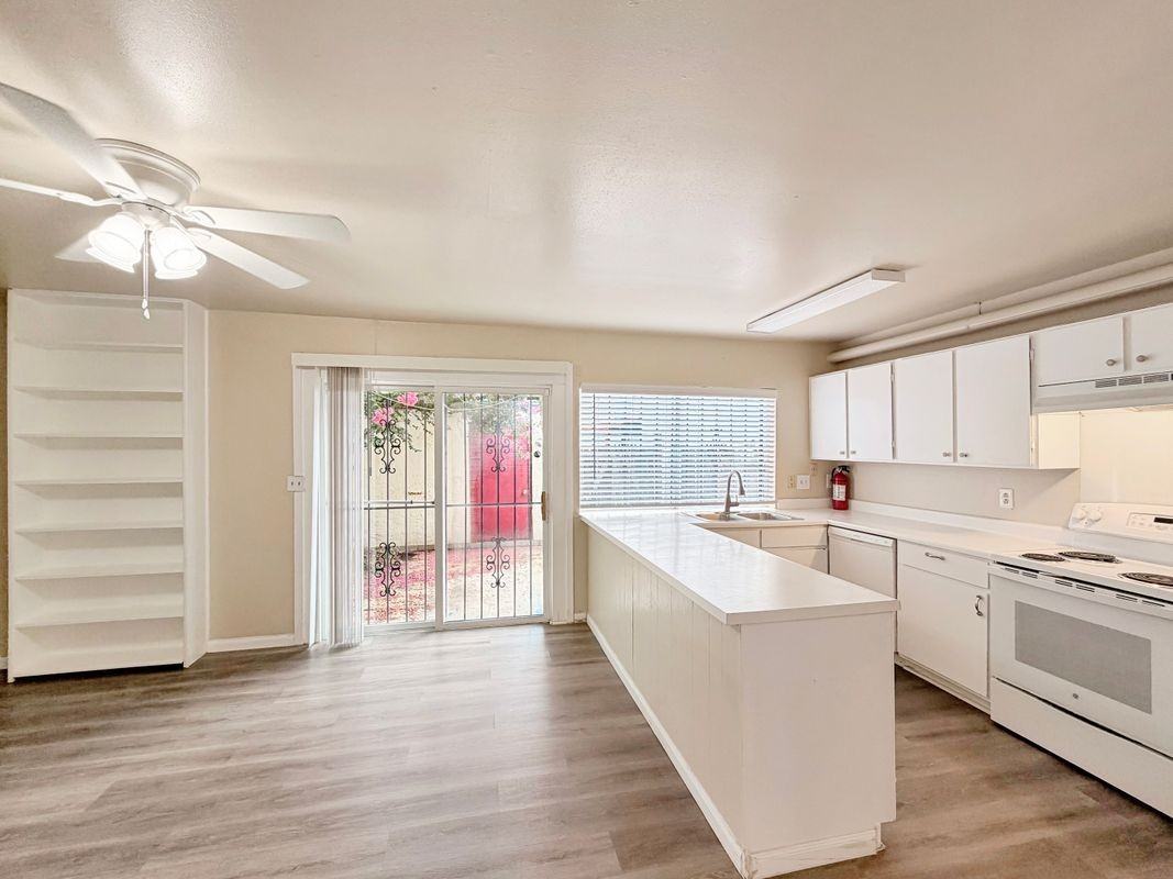 6612 Spring Manor St - Photo 6 of 27