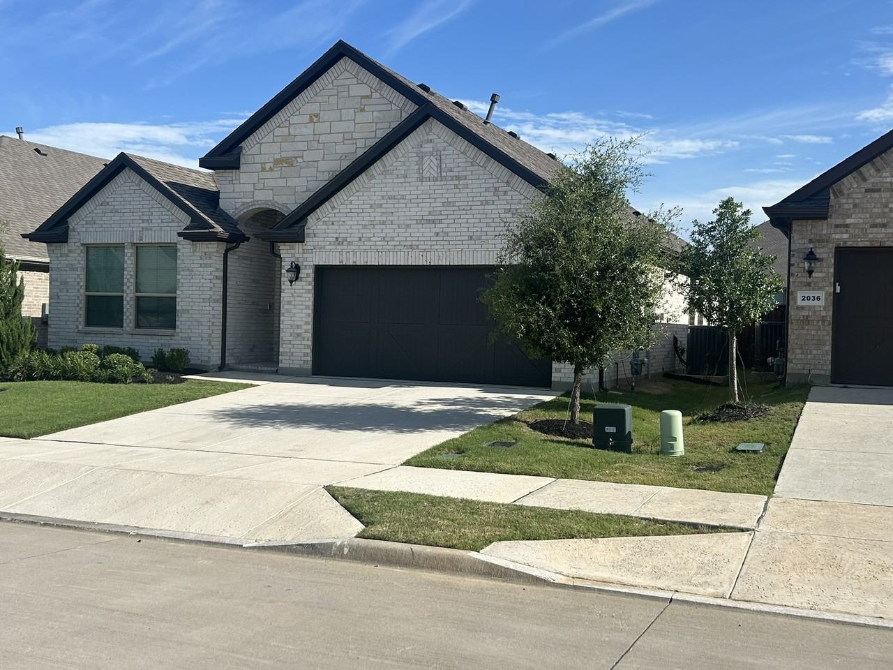 2032 Windsor Dr #NA - Photo 3 of 34