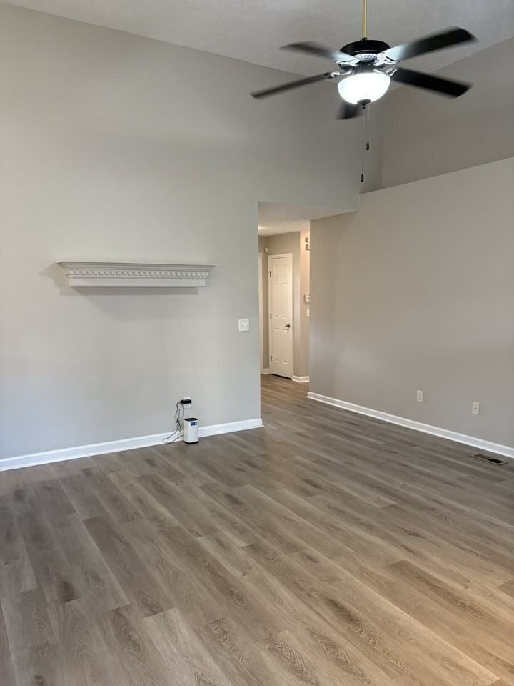 6428 Paddington Way #NA - Photo 4 of 17