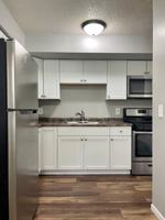 featured image of 3211 N 6th St
