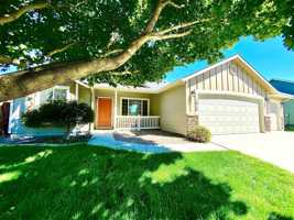 featured image of 1014 N Manship Ave