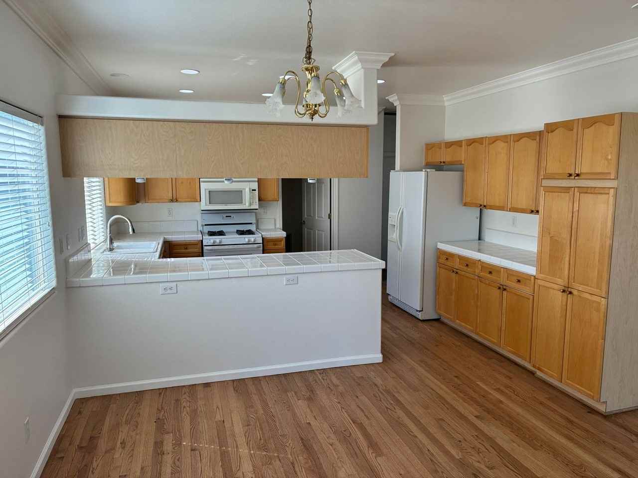 5122 Mesa Verde Dr - Photo 2 of 11