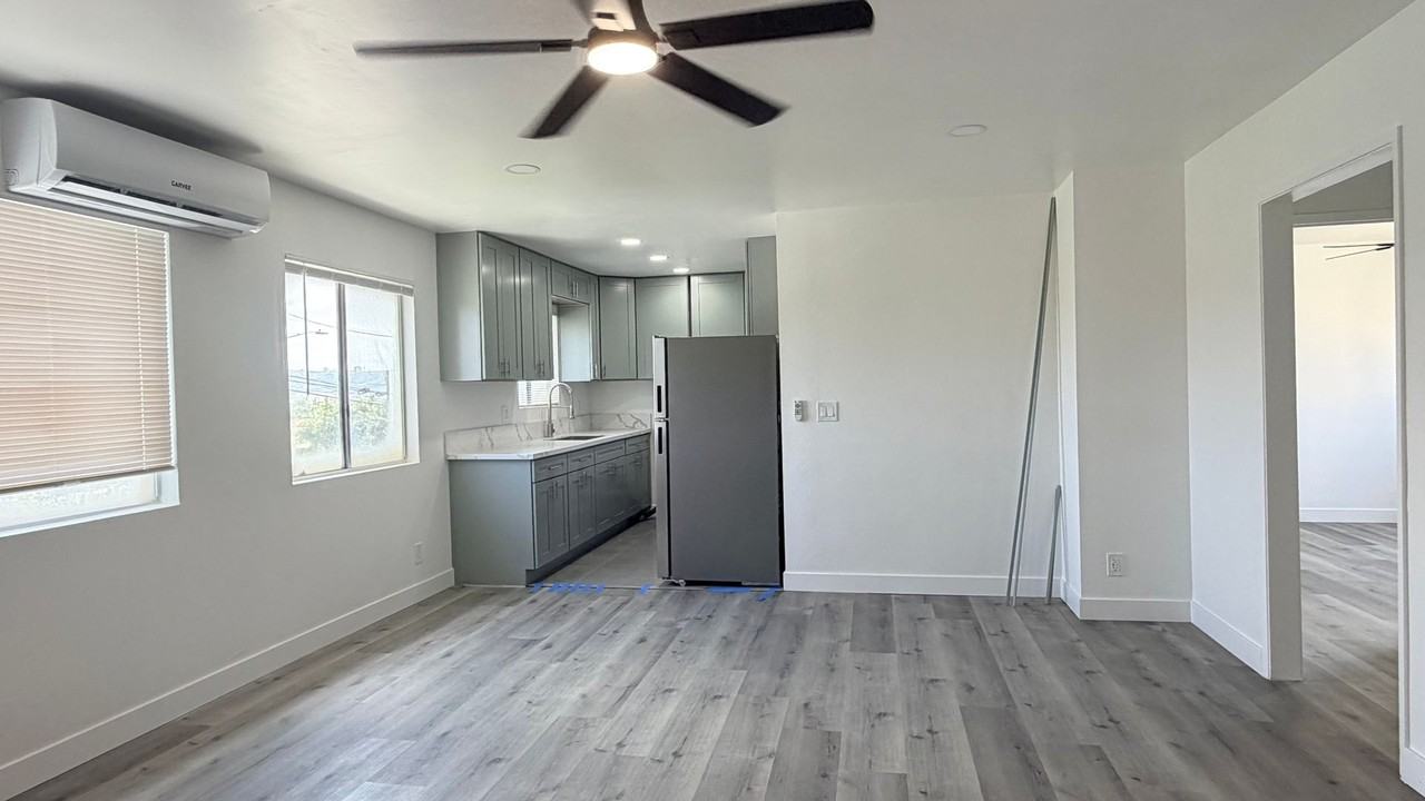 200 E Park Ave #4 - Photo 7 of 15