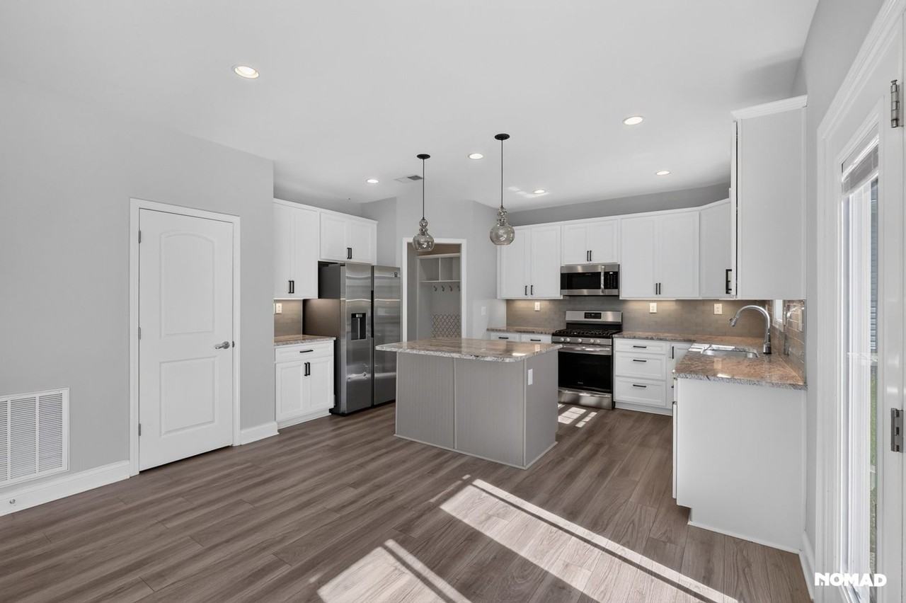 105 Irondale Ct - Photo 5 of 30