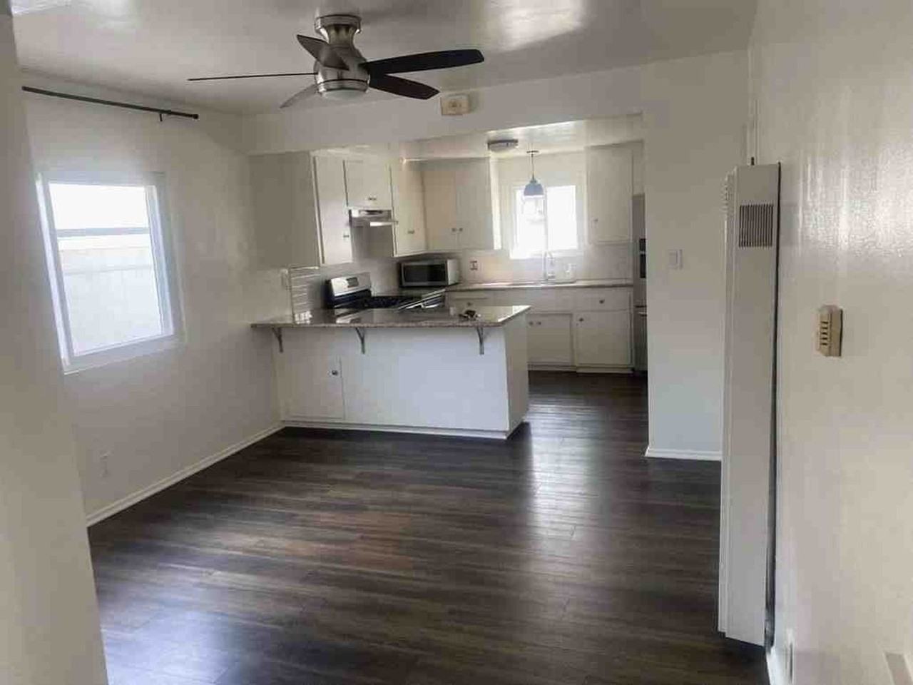 839 Penn St - Photo 3 of 17