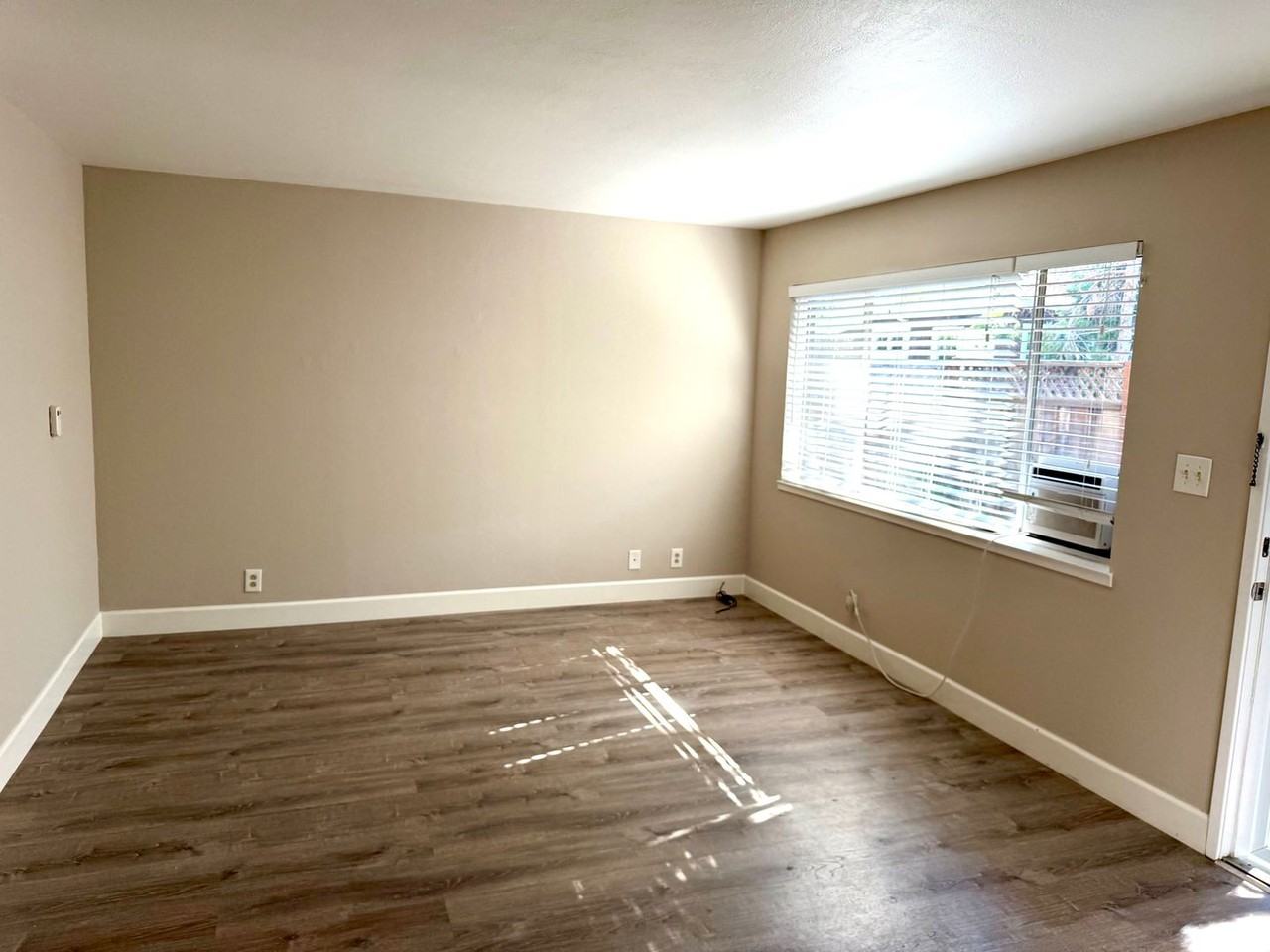 454 San Benito Ave - Photo 6 of 30