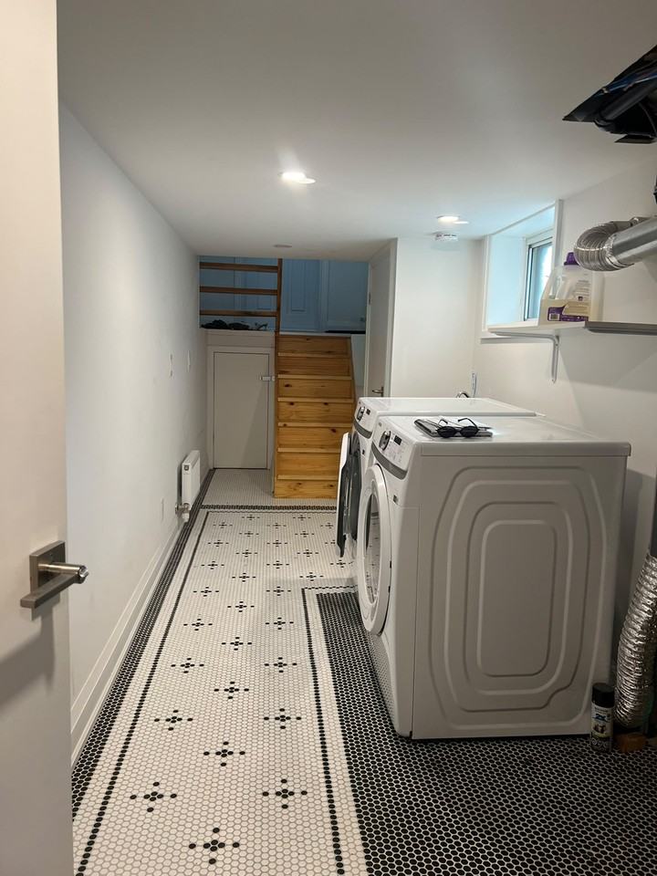 146 Rhodes Avenue - Photo 2 of 15
