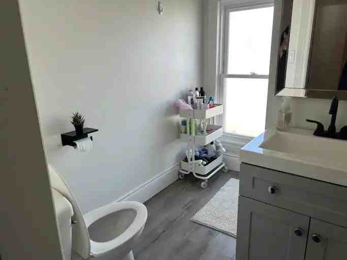 86 Pine St #1 - Photo 7 of 8