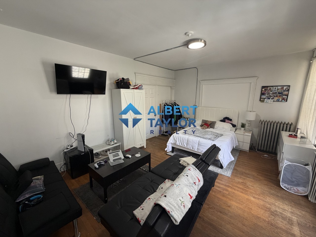 104 Strathmore Rd #2 - Photo 3 of 15