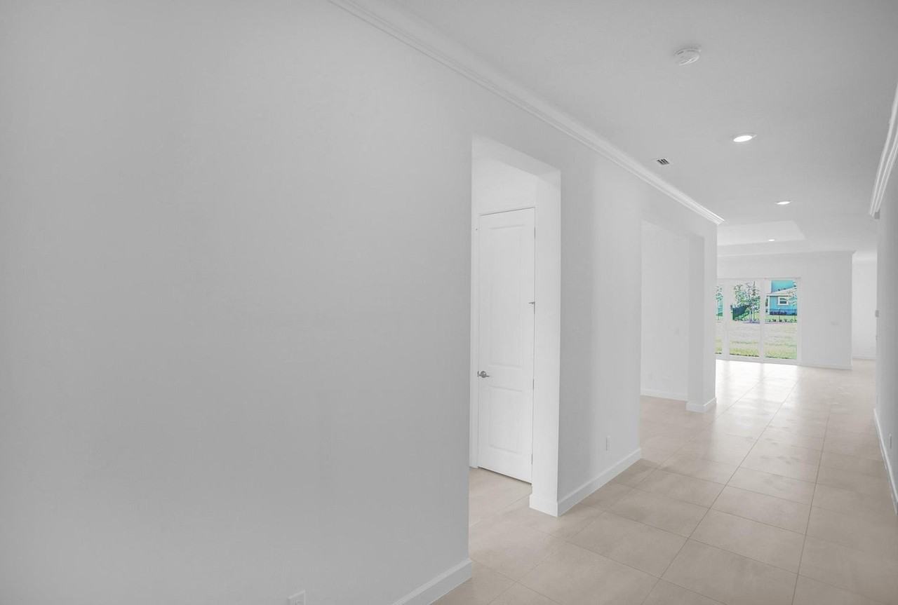19411 Broad Shore Walk - Photo 7 of 40