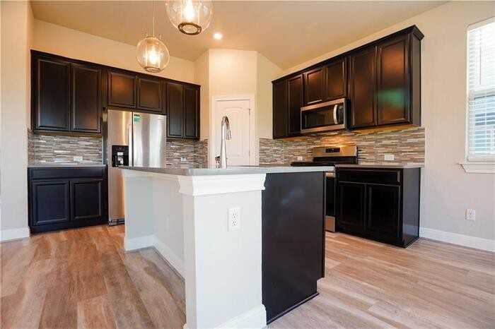 4004 Promontory Point Trl - Photo 4 of 20
