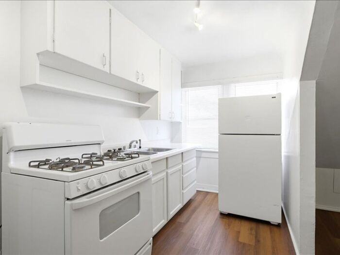 237 S 800 E #3-3 - Photo 6 of 21