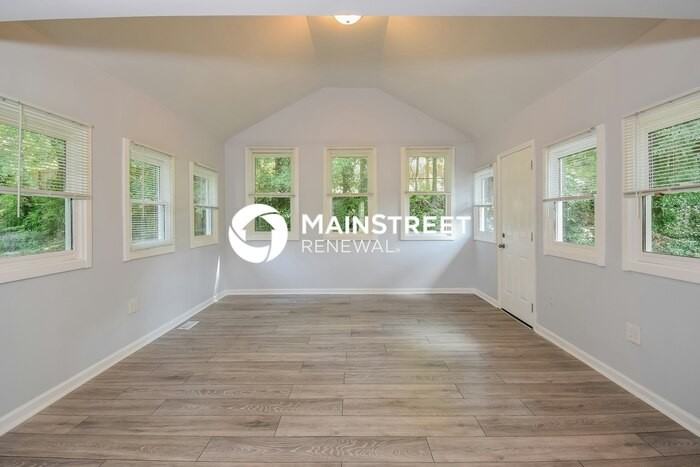 15 Regency Way Se - Photo 3 of 16