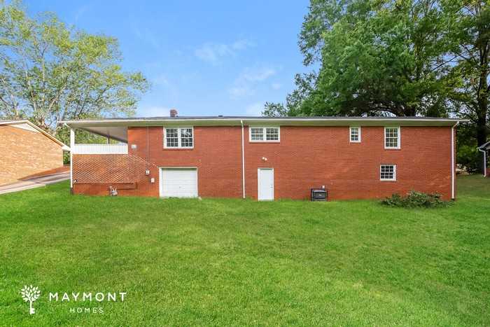 604 Brandon St - Photo 3 of 3