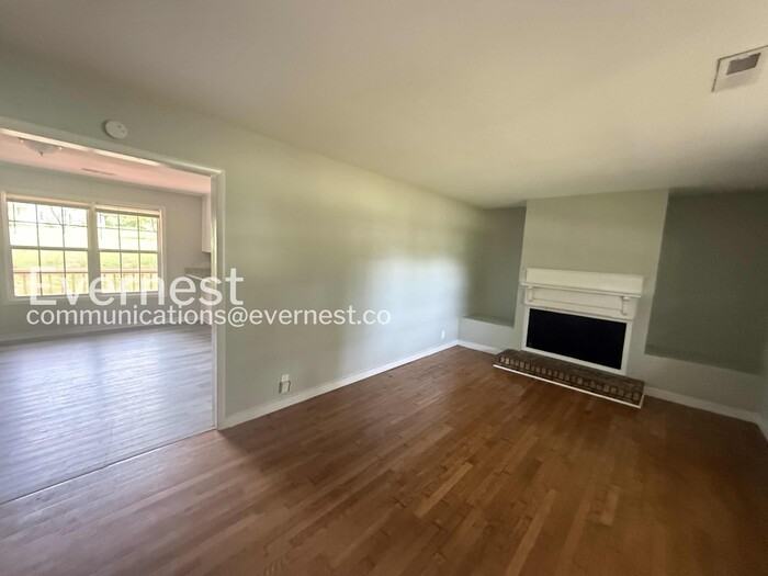 3318 Bonds Ave - Photo 2 of 26