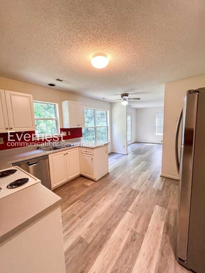 3985 Longhill Station Rd - Photo 2 of 20