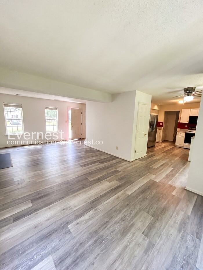 3985 Longhill Station Rd - Photo 4 of 20