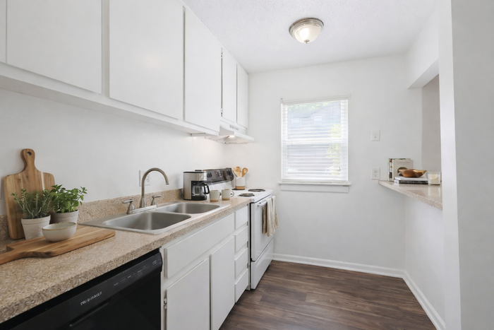 2211 Briarcliff Rd Ne #14 - Photo 6 of 50