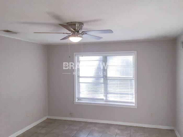 1313 Mullins Station Rd - Photo 3 of 15