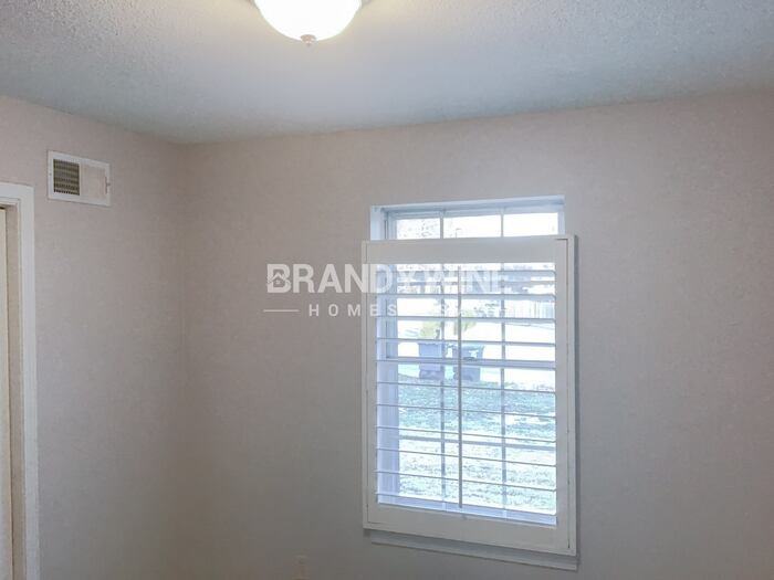 1313 Mullins Station Rd - Photo 6 of 15