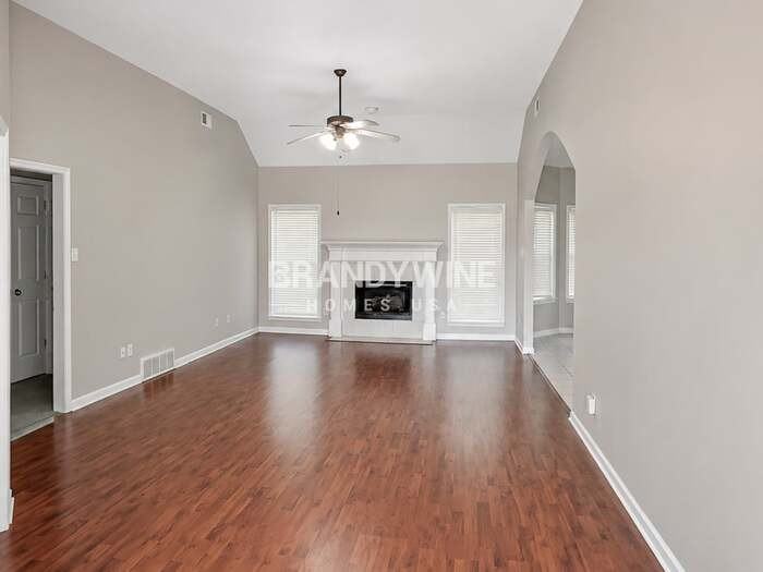 1475 Far Dr - Photo 4 of 19