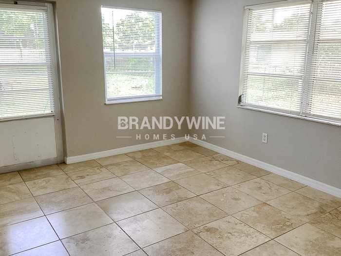 7317 Oak Crest Dr - Photo 7 of 26