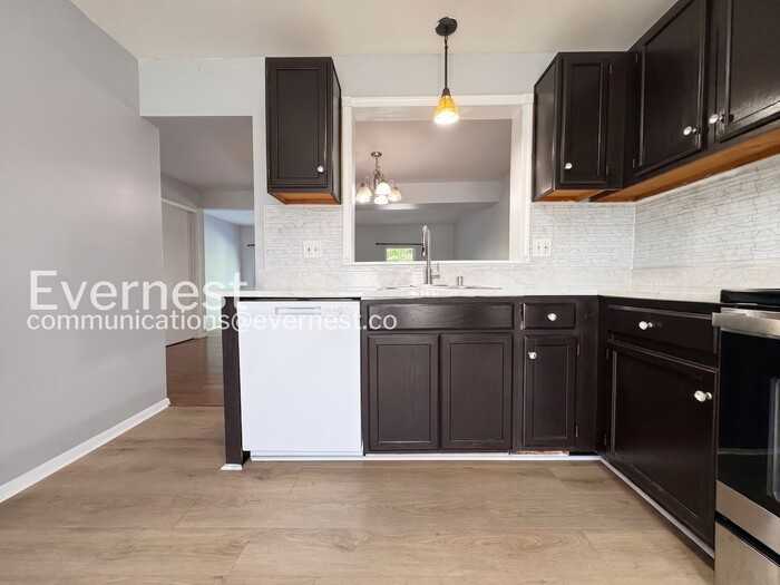 9 Jack Pine Pl - Photo 5 of 32