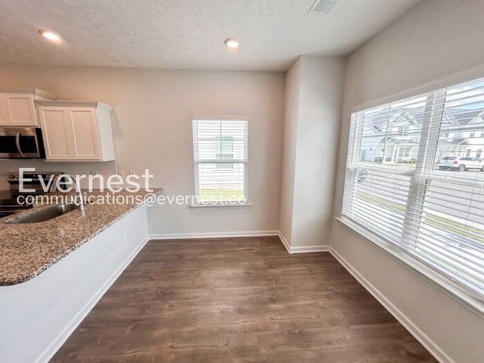 212 Ansley Way - Photo 3 of 27