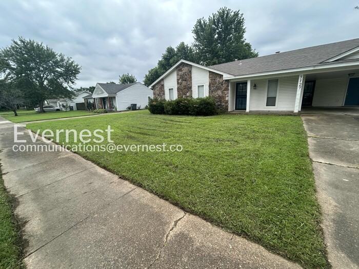 7127 Markim Dr - Photo 2 of 37
