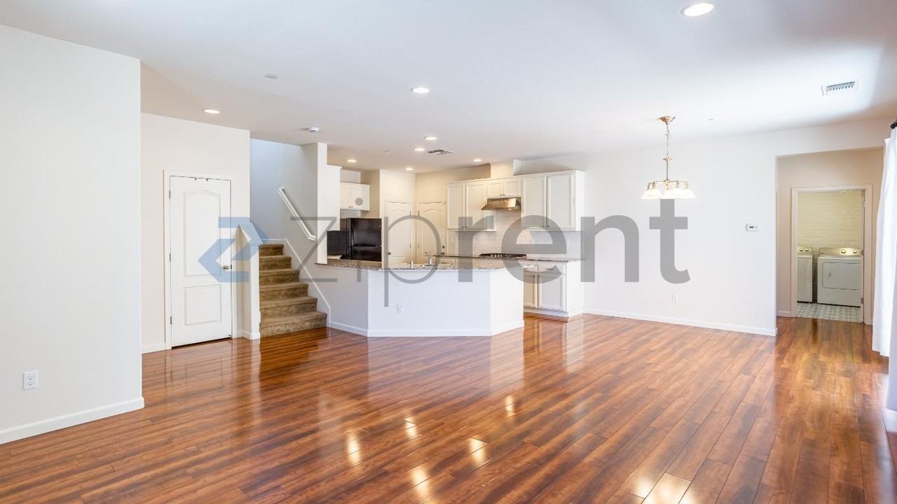 105 Lusitano Way - Photo 7 of 38