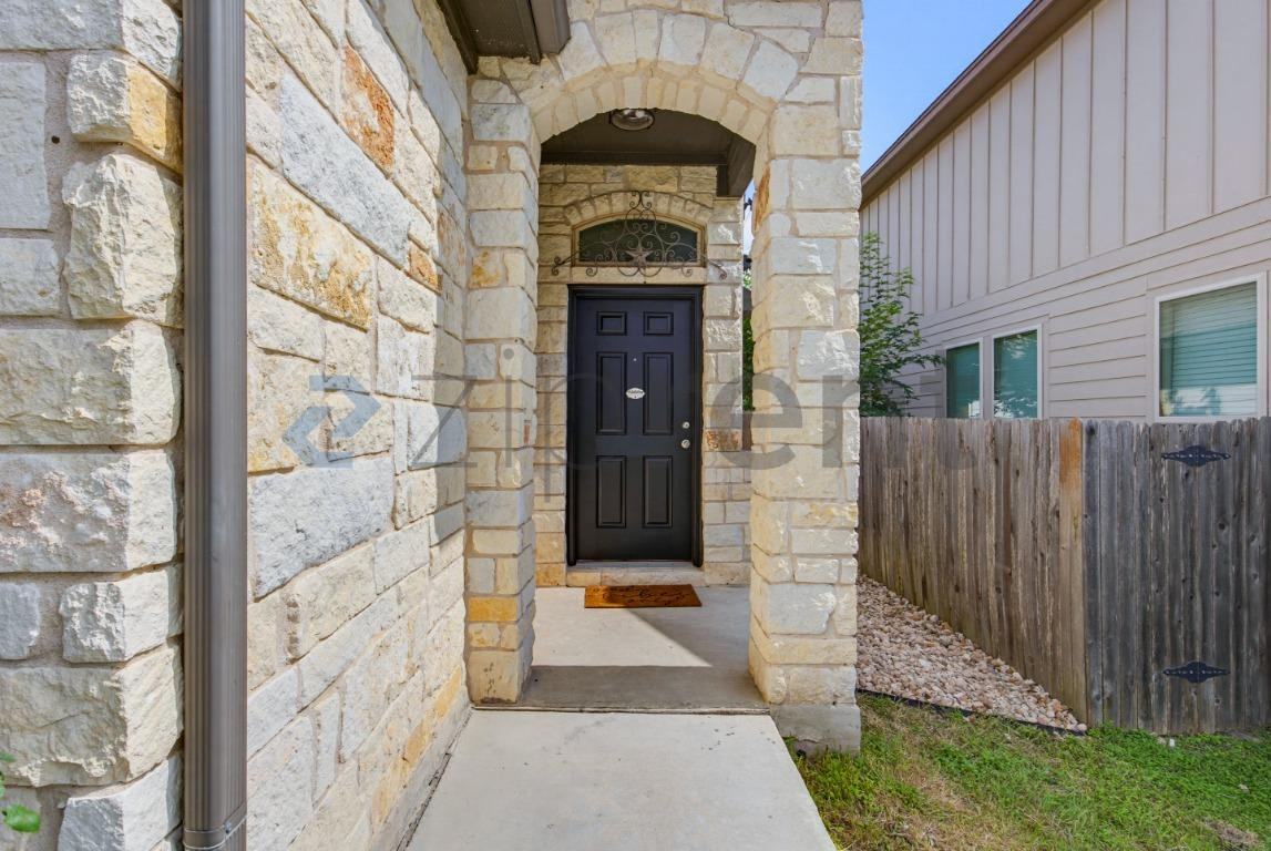 222 Noddy Rd - Photo 6 of 28