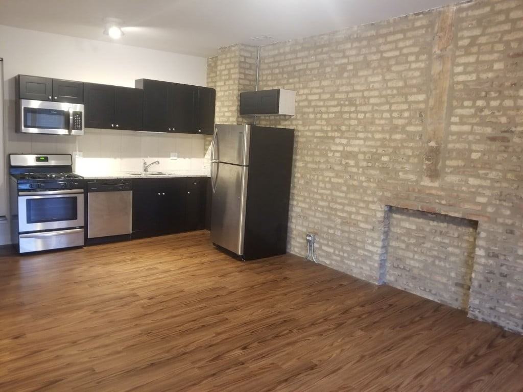 3350 W Lawrence Ave #2N - Photo 3 of 4