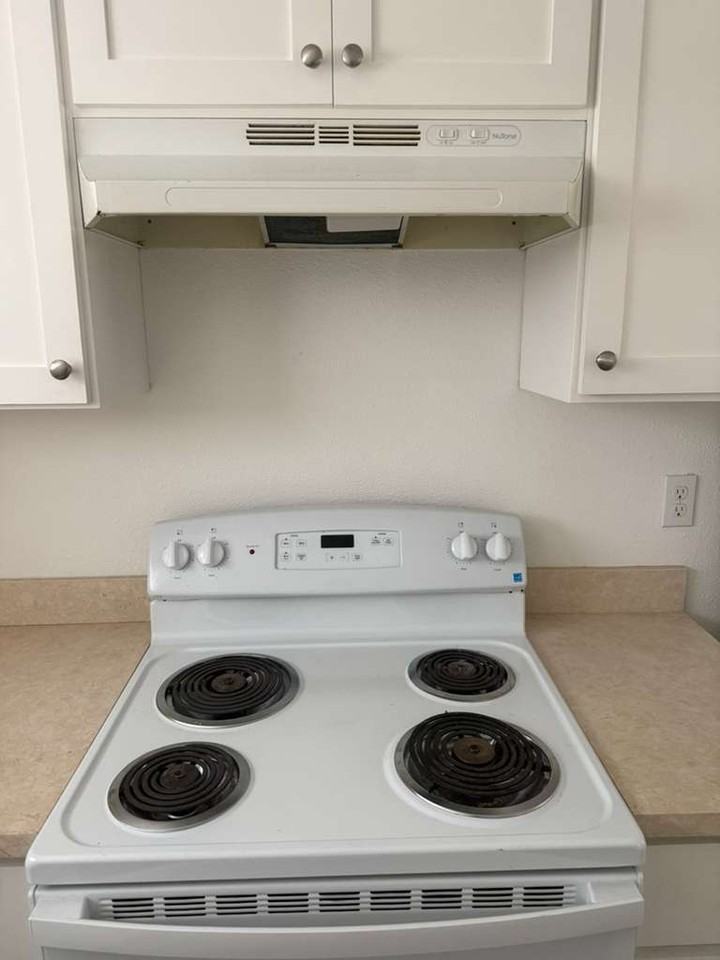 22251 Meekland AvenueUnit 22259 #22259 - Photo 3 of 10