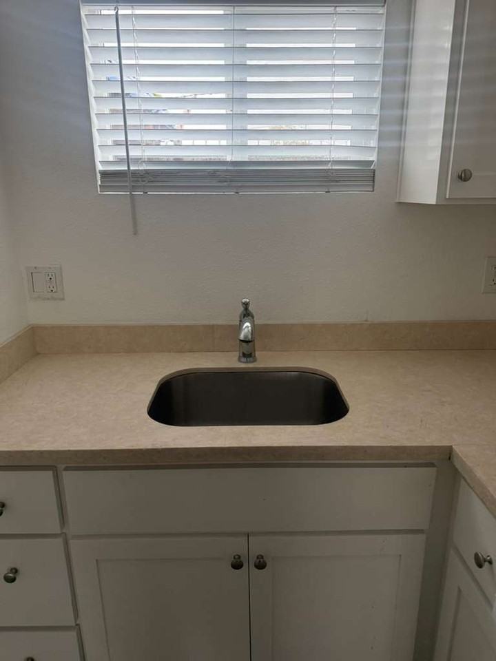 22251 Meekland AvenueUnit 22259 #22259 - Photo 4 of 10