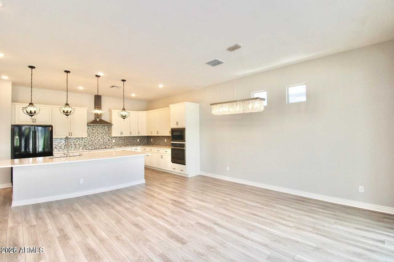 15078 W Roosevelt St - Photo 6 of 27