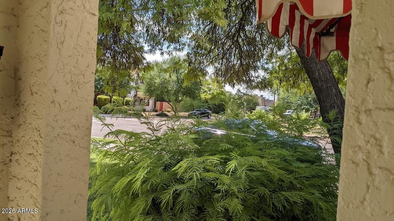 78 W Vernon Ave - Photo 3 of 13
