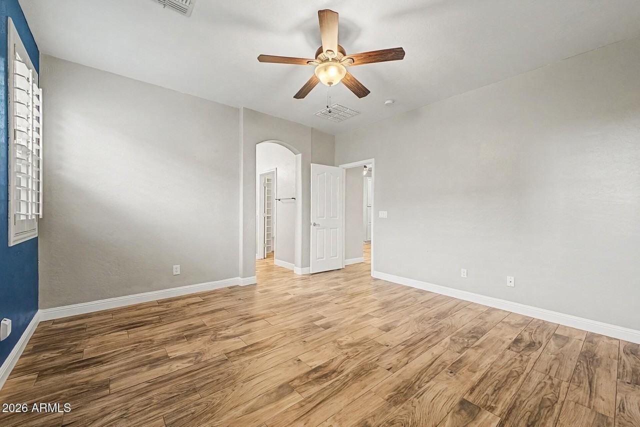 7103 W Lone Tree Trl - Photo 3 of 30