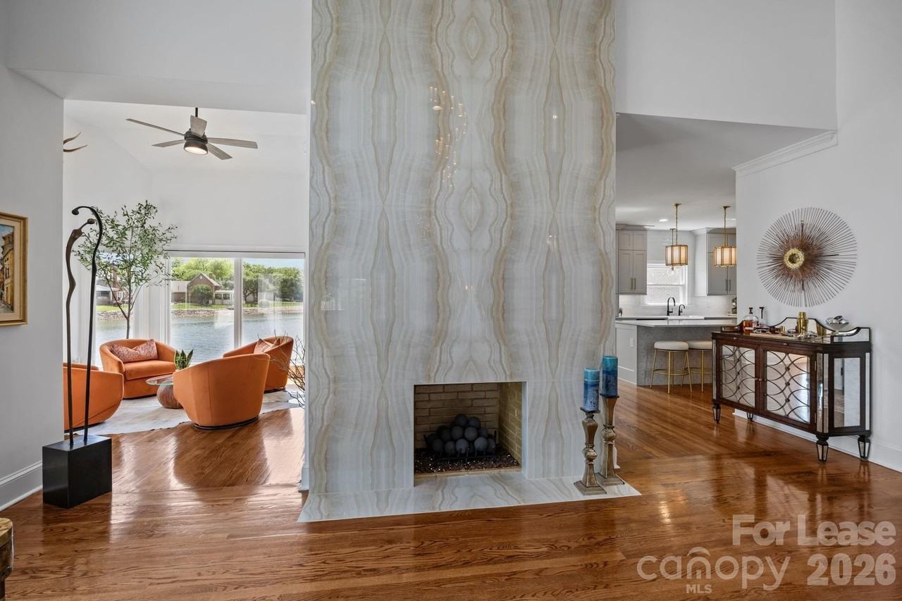 7322 Swansea Ln - Photo 6 of 41