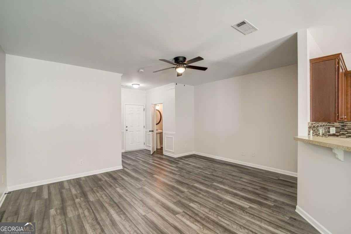544 Oakside Pl - Photo 2 of 26