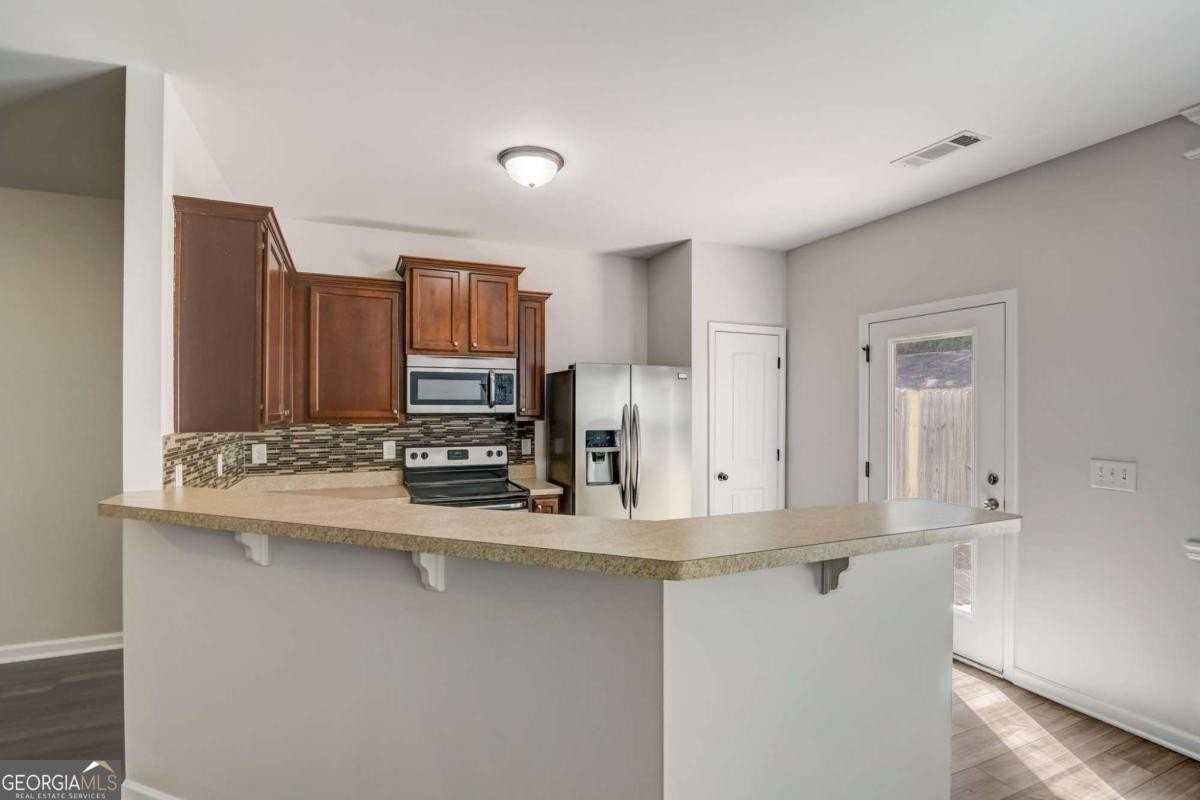 544 Oakside Pl - Photo 6 of 26