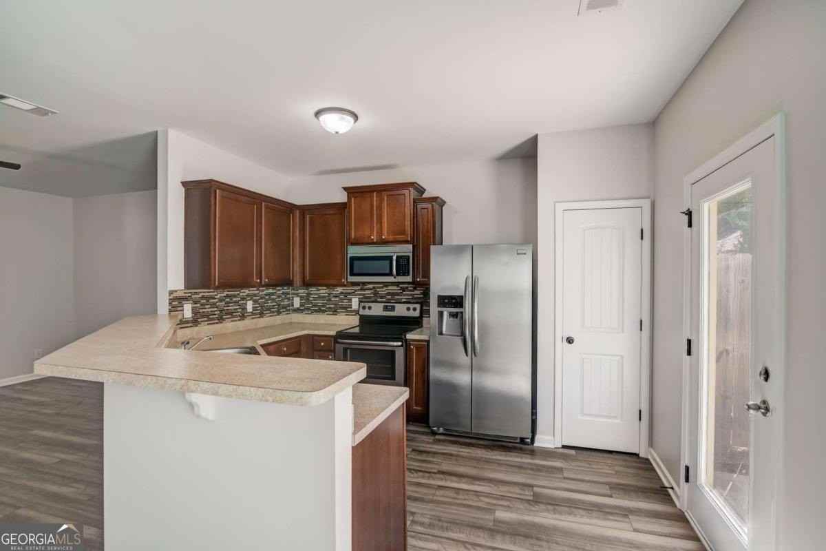 544 Oakside Pl - Photo 7 of 26