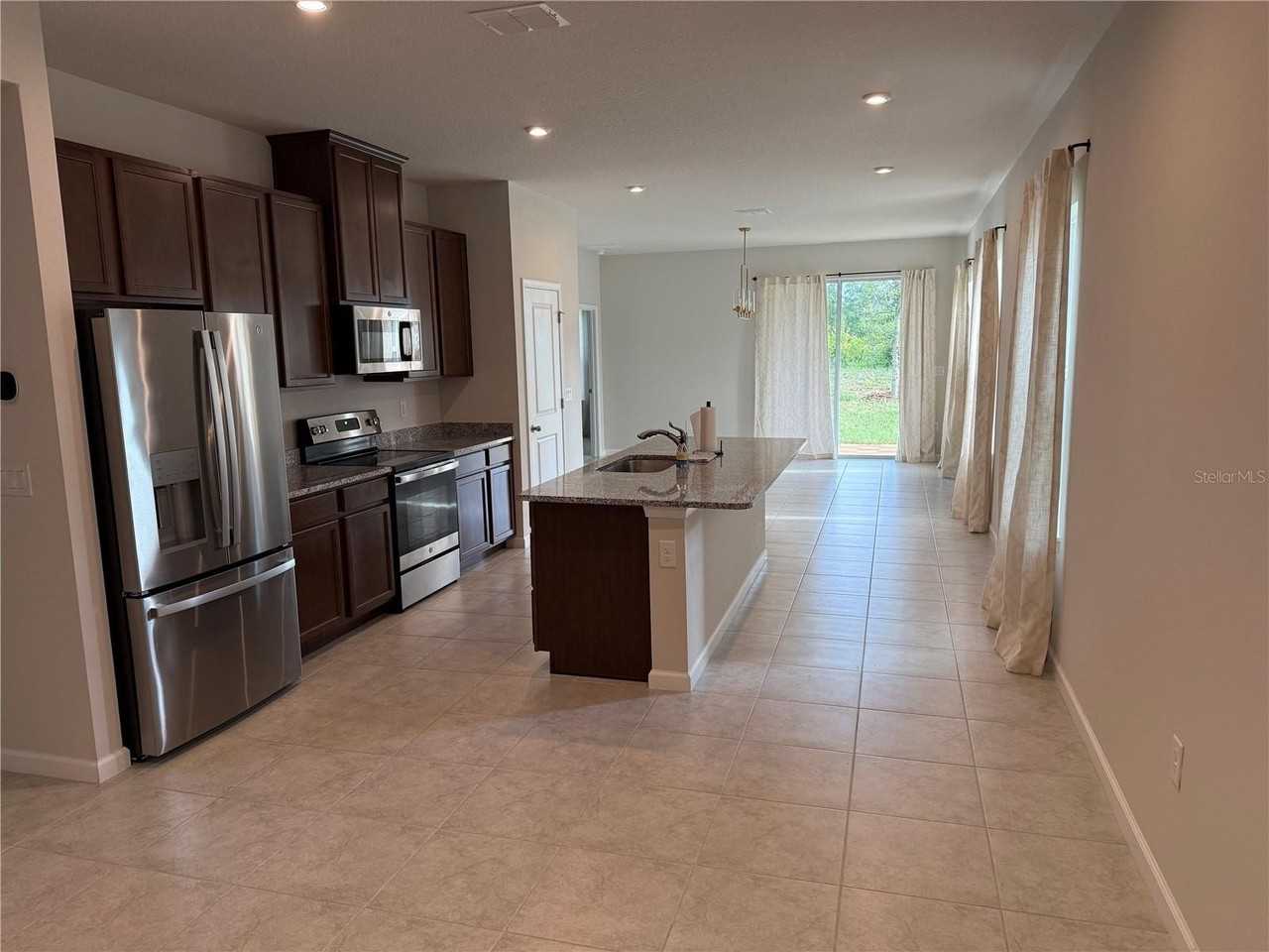 5029 Grand Teton Ct - Photo 2 of 18