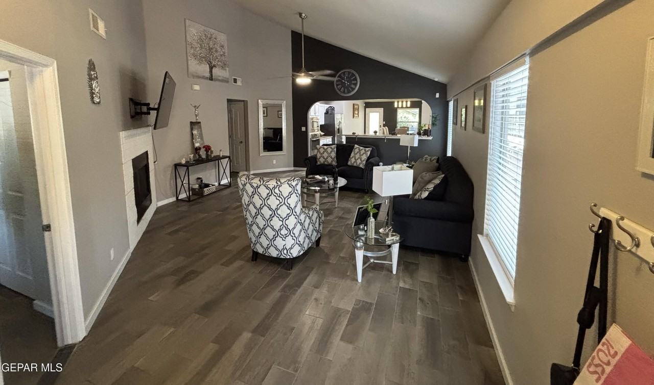 11008 Cattle Ranch St - Photo 6 of 23